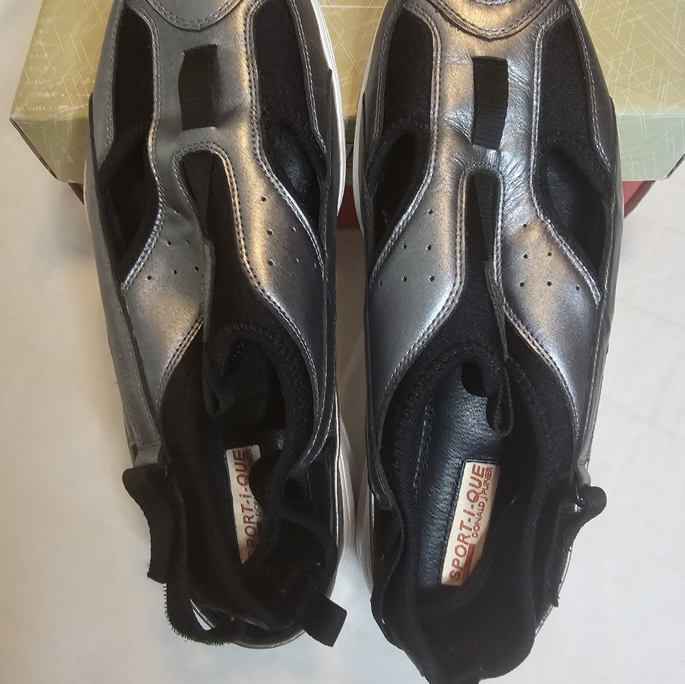 Donald J Pliner Sportiques slip on sports sneakers 9.5